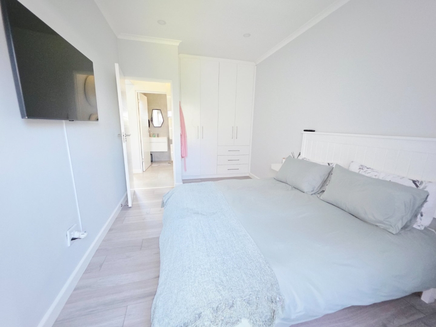 4 Bedroom Property for Sale in Sandown Western Cape